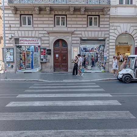 דירה Piazza Venezia And Terrace *