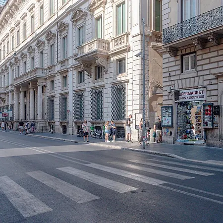Piazza Venezia And Terrace Апартаменты *